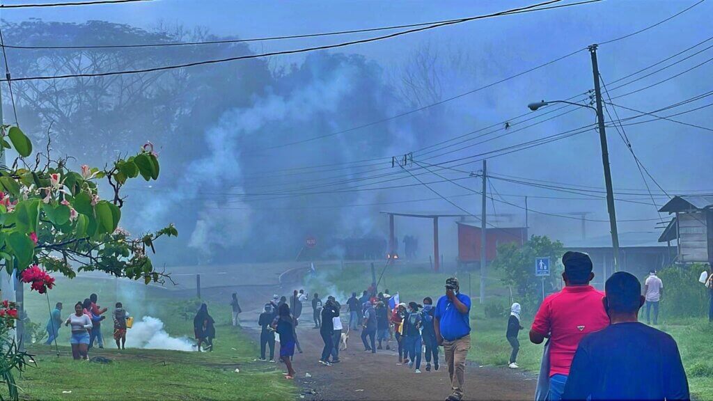 Indígenas Emberá Wounaan hacen llamado a la defensa de la vida y contra la represión en Panamá