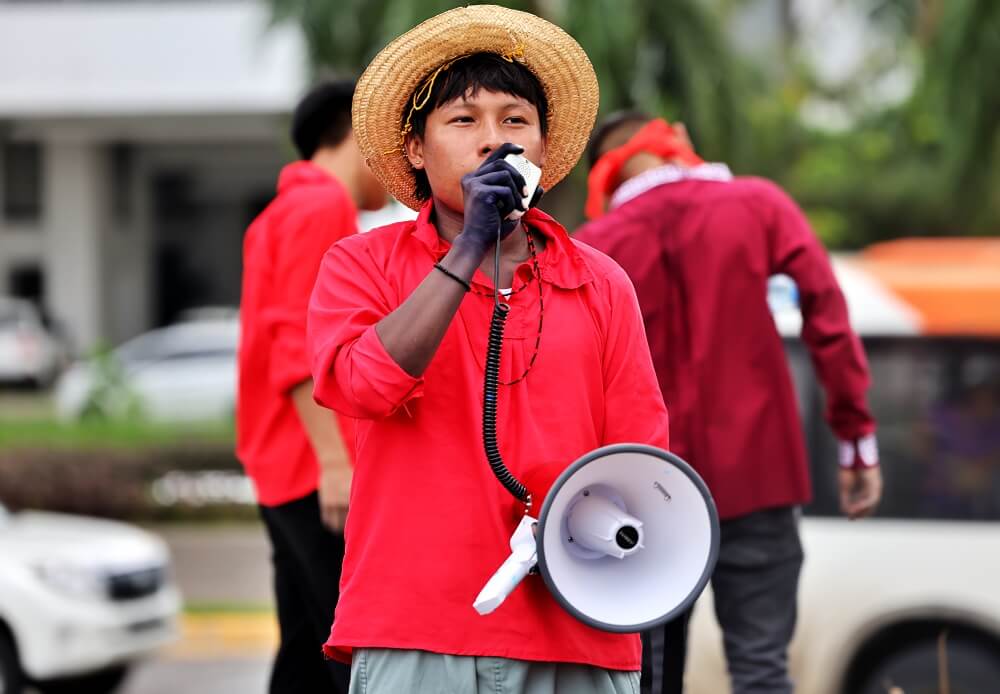 La poesía como territorio y resistencia